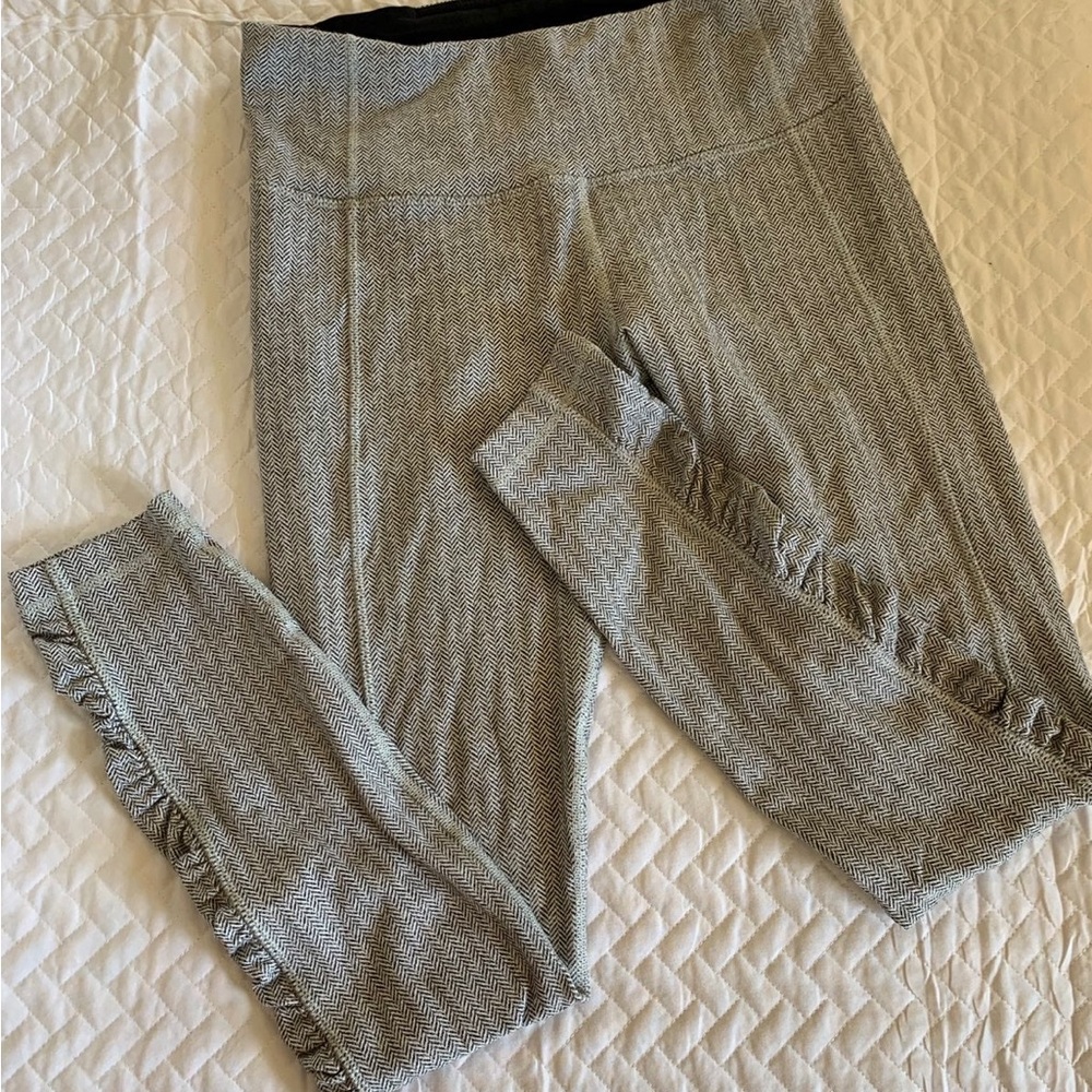 Lululemon Ghost Herringbone Leggings!
